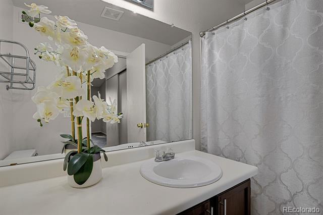 5702 W Asbury Place Unit: 302