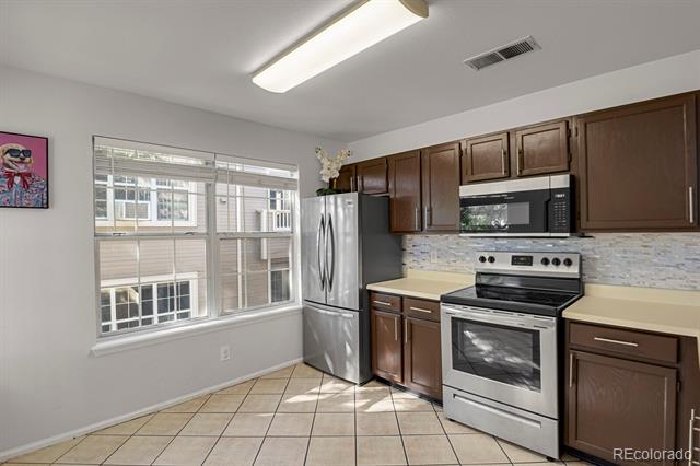 5702 W Asbury Place Unit: 302