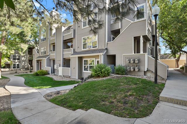 5702 W Asbury Place Unit: 302