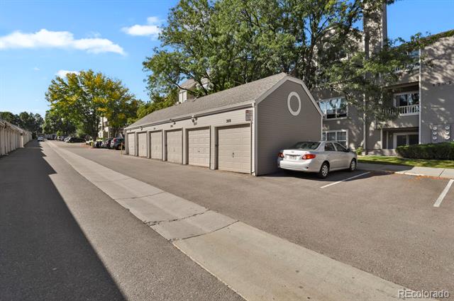 5702 W Asbury Place Unit: 302