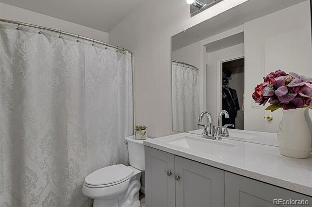 5702 W Asbury Place Unit: 302