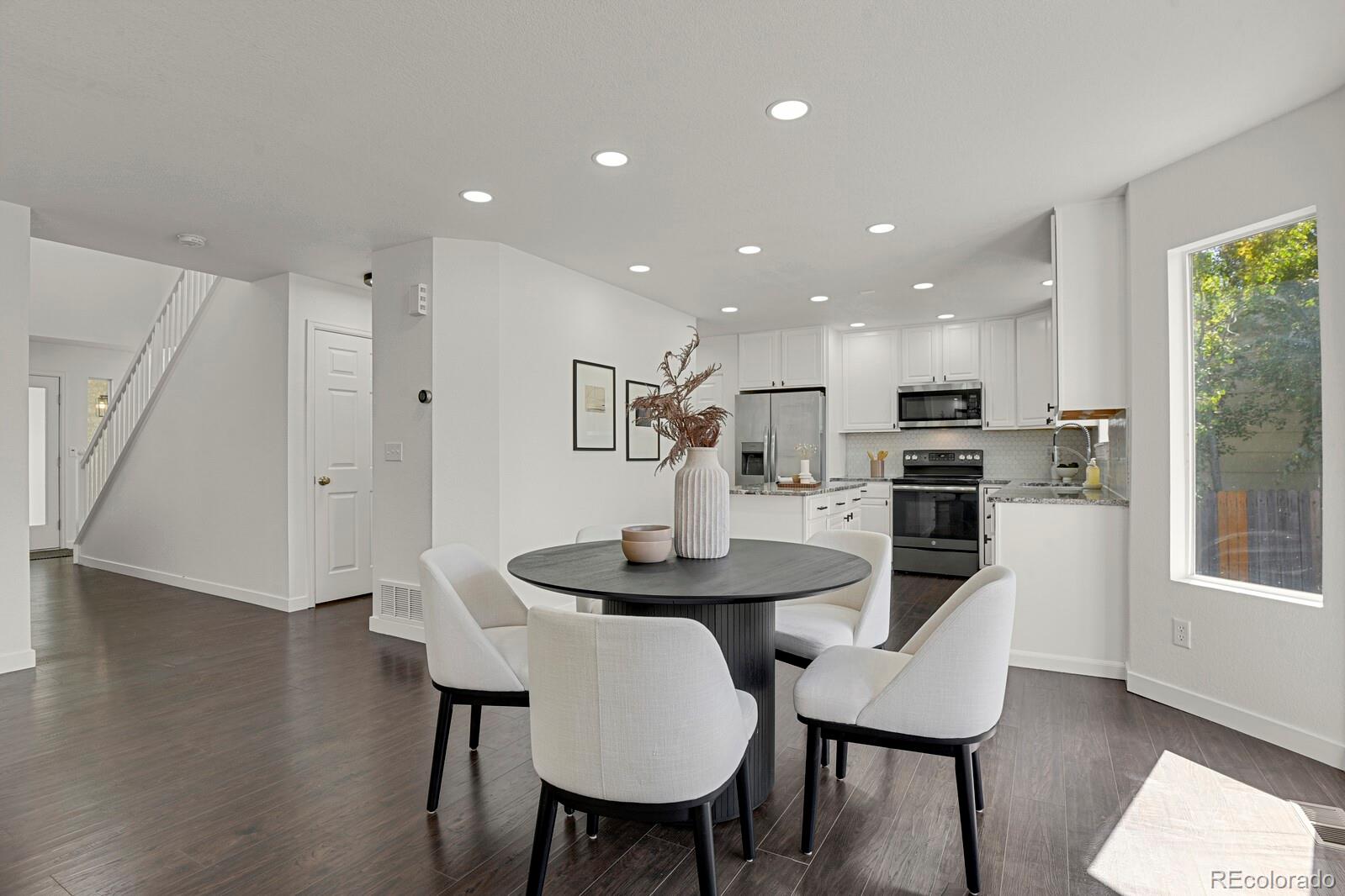 7227 Prairie Circle