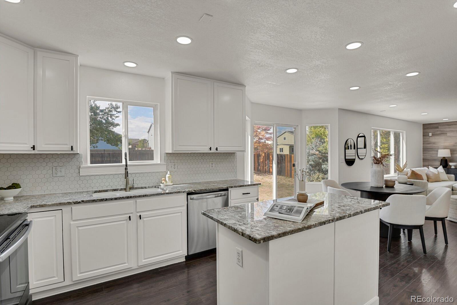 7227 Prairie Circle