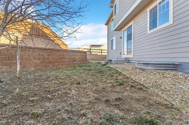 8325 Grasslands Way
