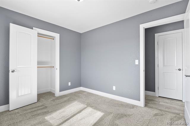 573 W Archer Plaza