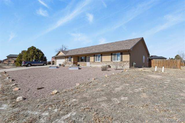 573 W Archer Plaza