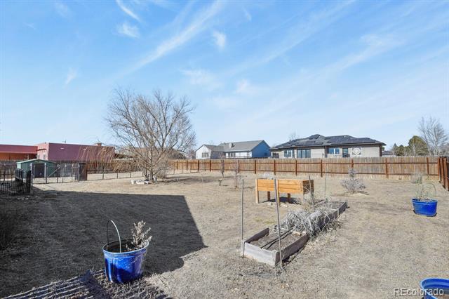 573 W Archer Plaza