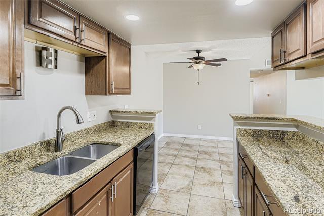 18105 E Ohio Avenue Unit: 204