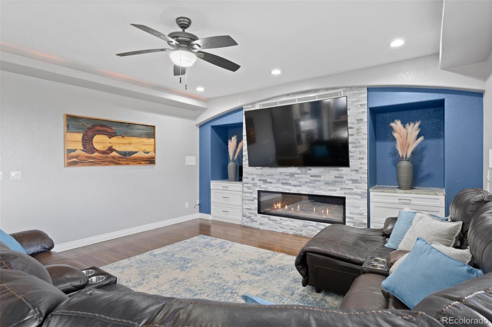 5823 Zang Court