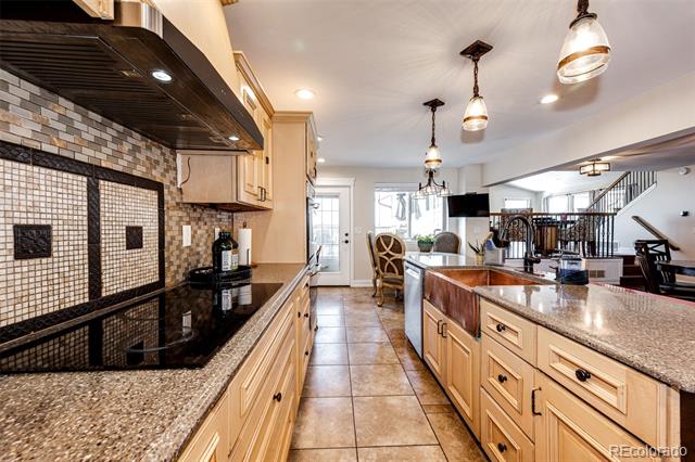 9404 Devils Head Drive
