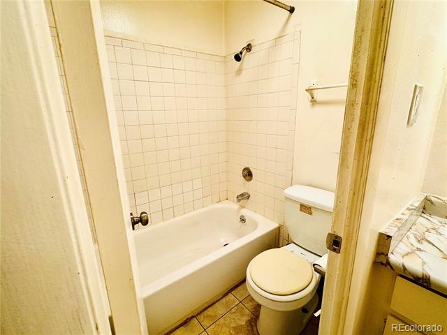 8826 E Florida Avenue Unit: 102