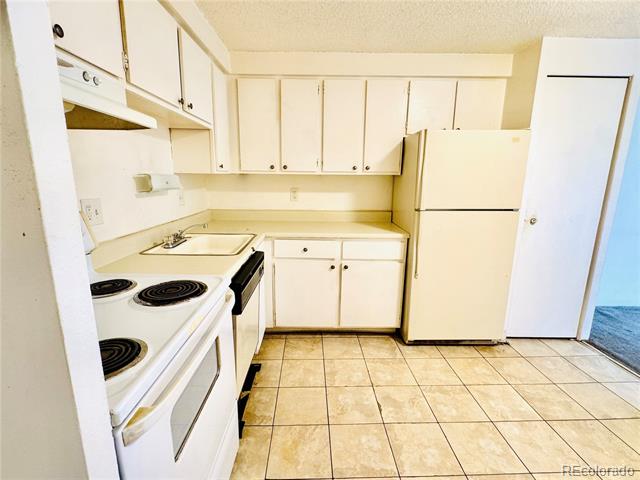 8826 E Florida Avenue Unit: 102