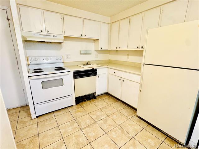 8826 E Florida Avenue Unit: 102
