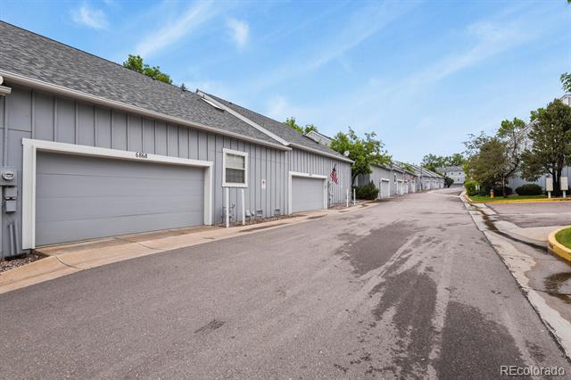 6868 LOS REYES Circle
