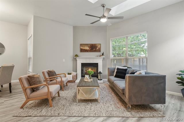 6868 LOS REYES Circle