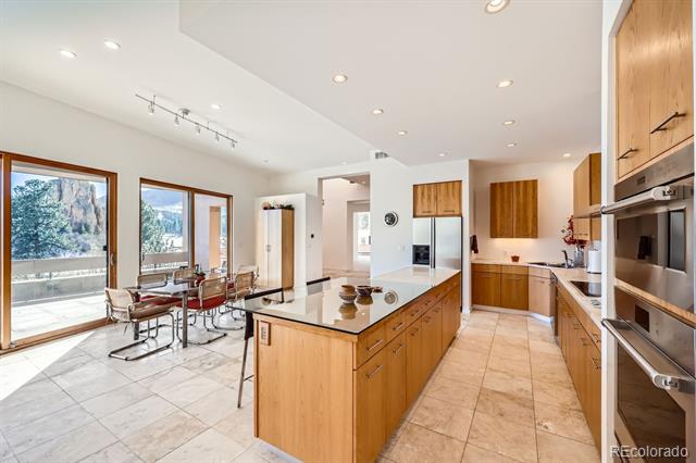 6697 Wauconda Drive