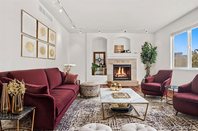 4307 Opal Court