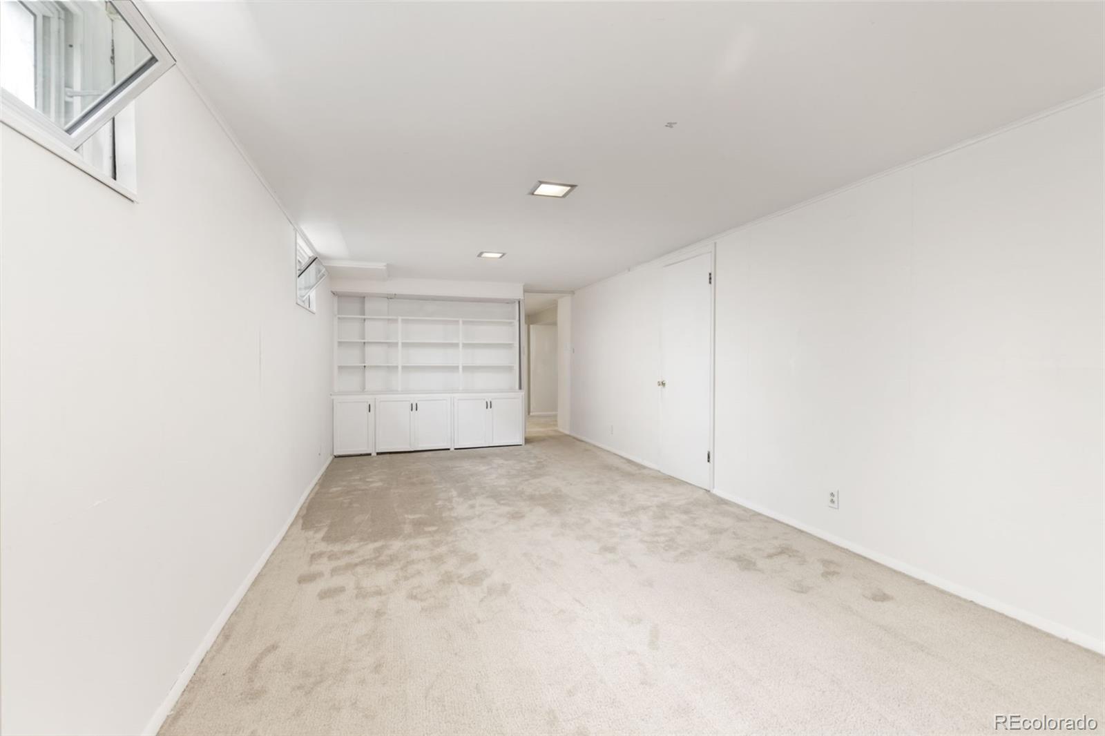 1205 W 7th Avenue Drive