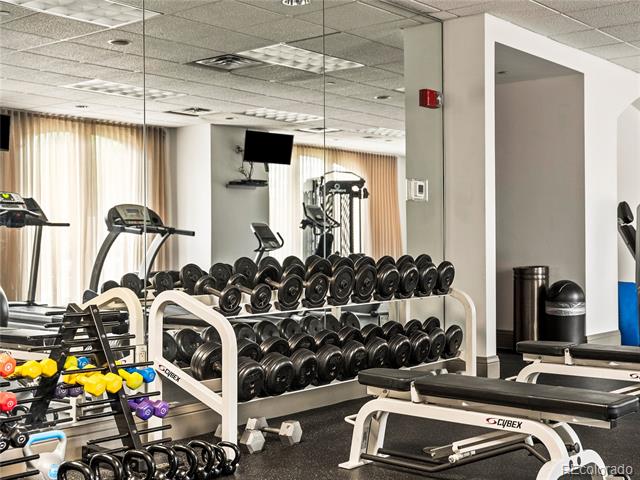 400 E 3rd Avenue Unit: 305