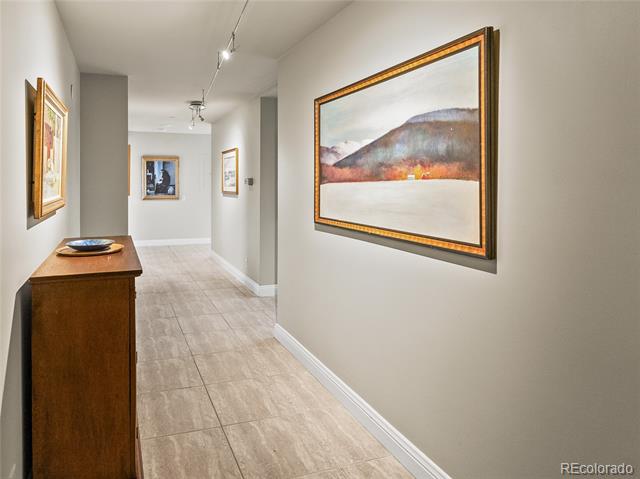 400 E 3rd Avenue Unit: 305