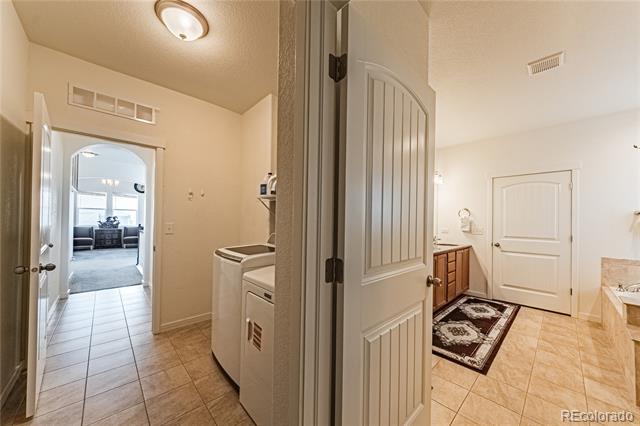 6006 Trappers Tale Court