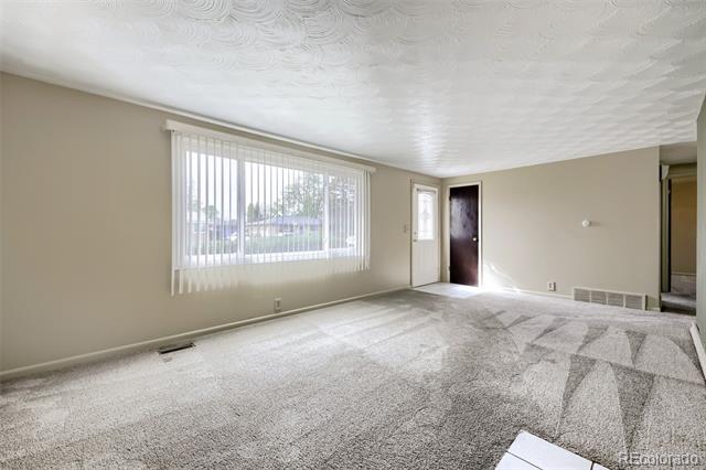 8810 Hastings Way