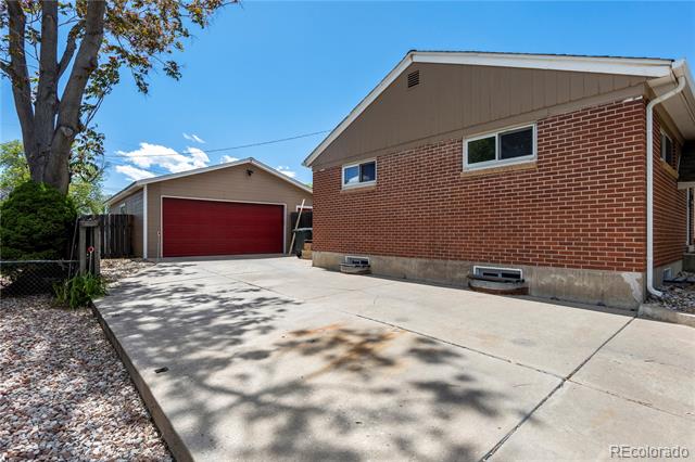 160 Northglenn Drive