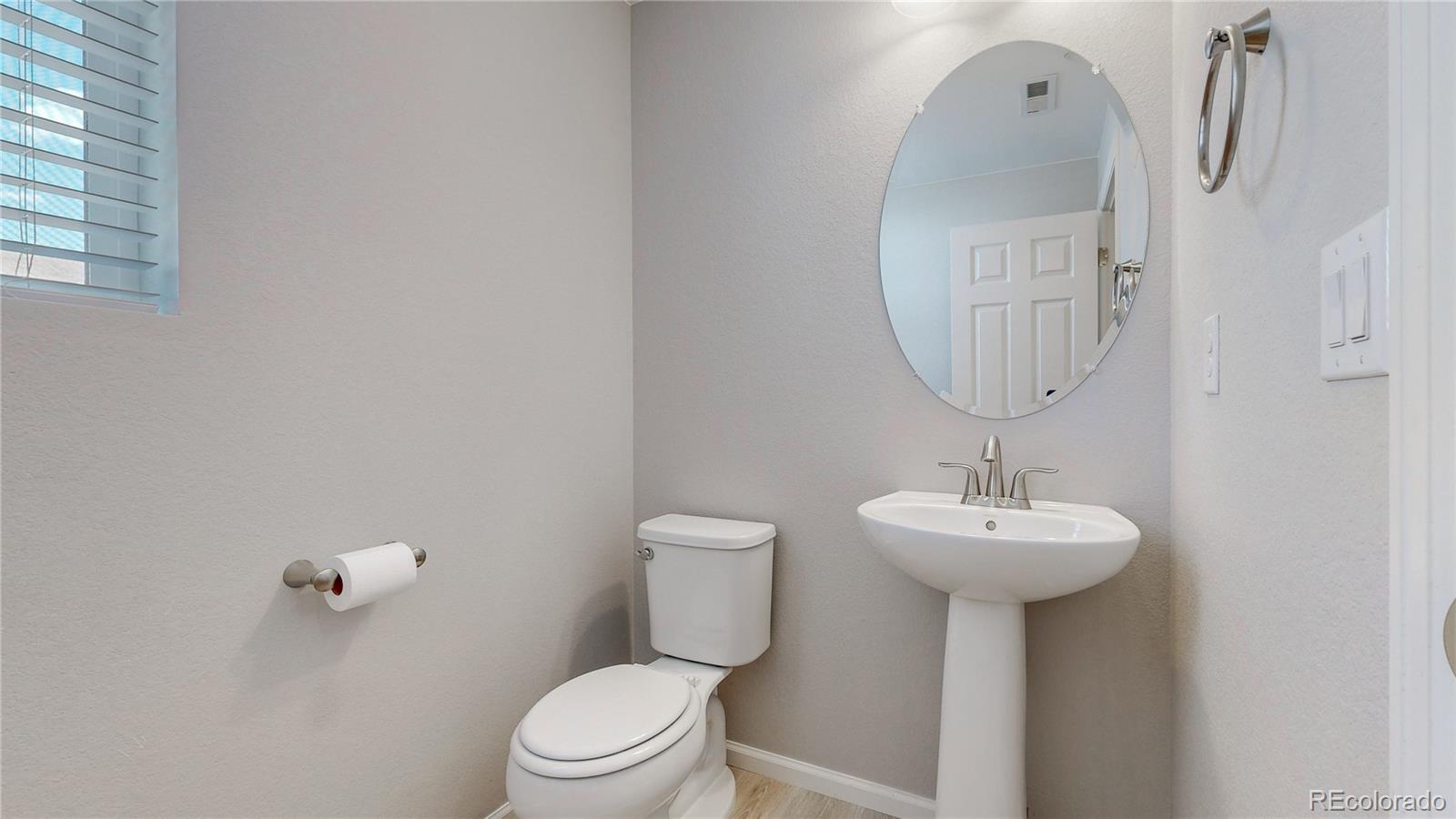 16296 E 47th Place
