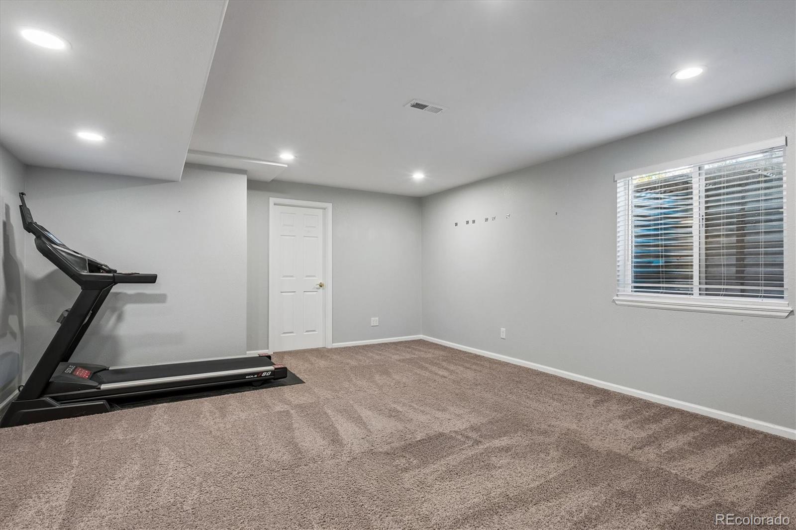 9647 Adelaide Circle