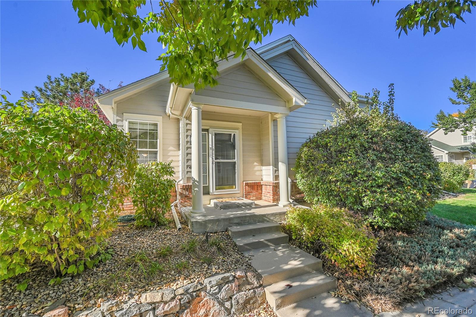 12512 E Harvard Circle