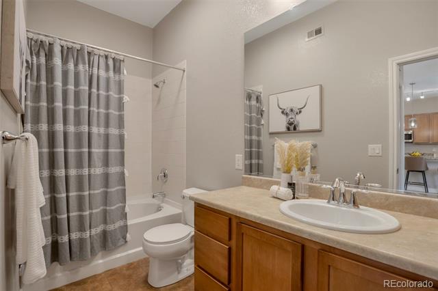 10111 Inverness Main Street Unit: 209