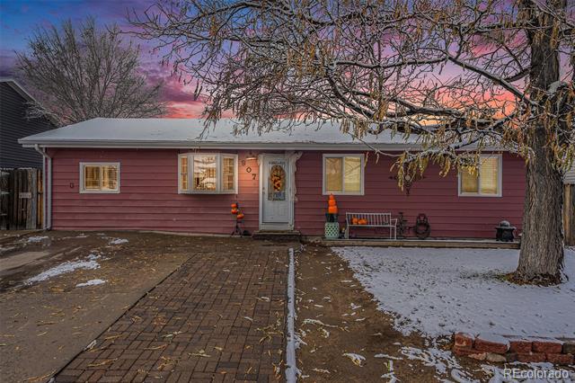 907 Elm Court