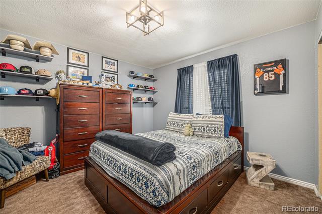 907 Elm Court