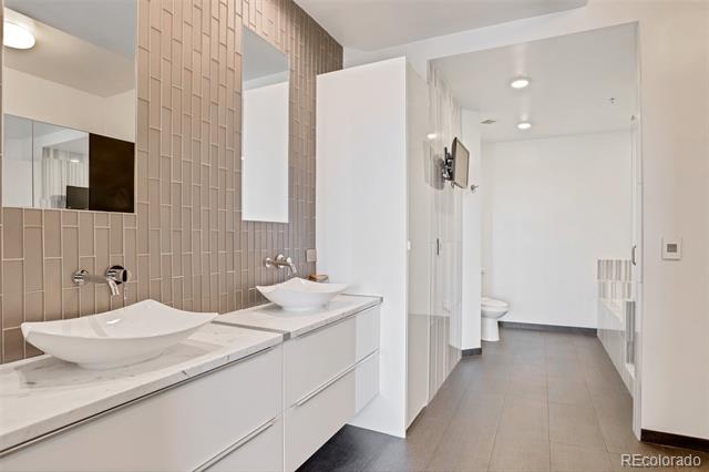 4875 S Monaco Street Unit: 408