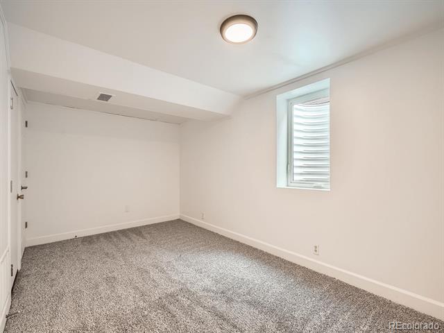 7082 W 68th Place