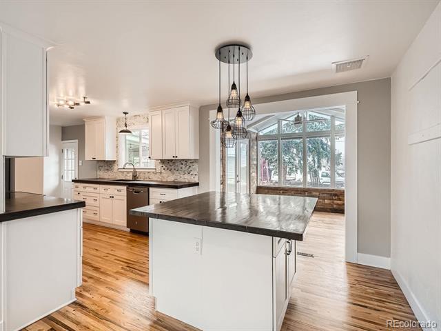7082 W 68th Place