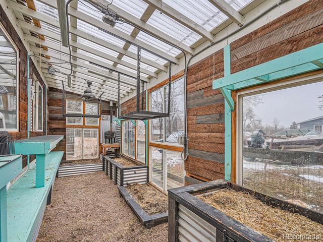 7082 W 68th Place