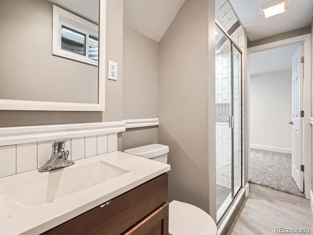 7082 W 68th Place
