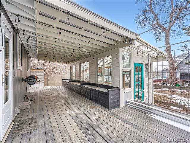 7082 W 68th Place