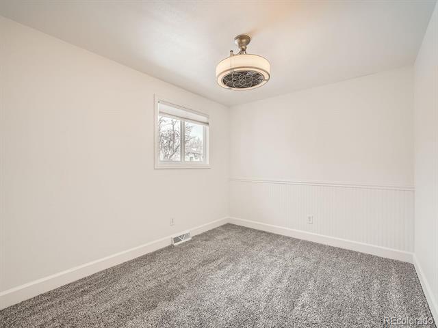 7082 W 68th Place