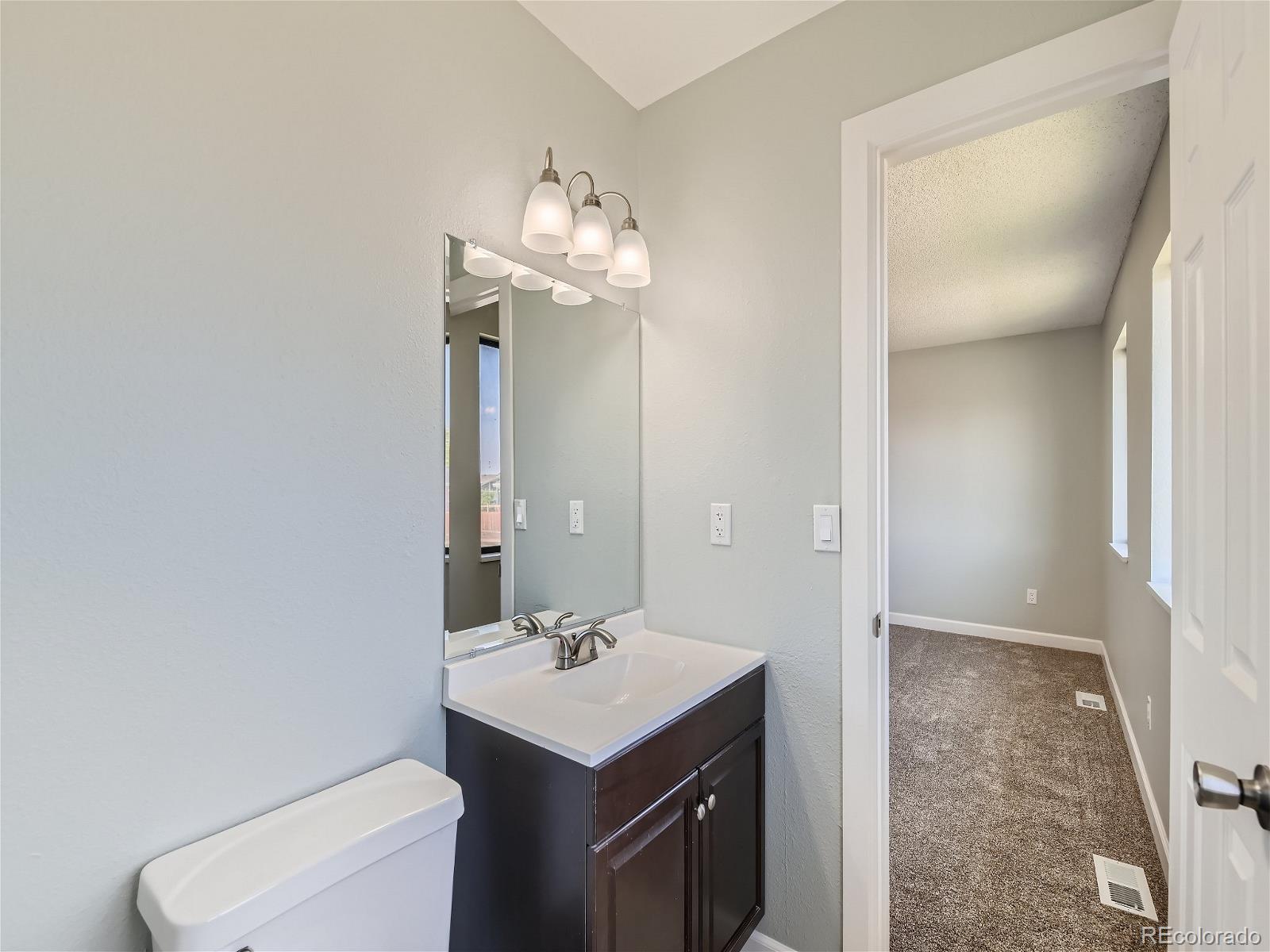 905 S Ventura Court