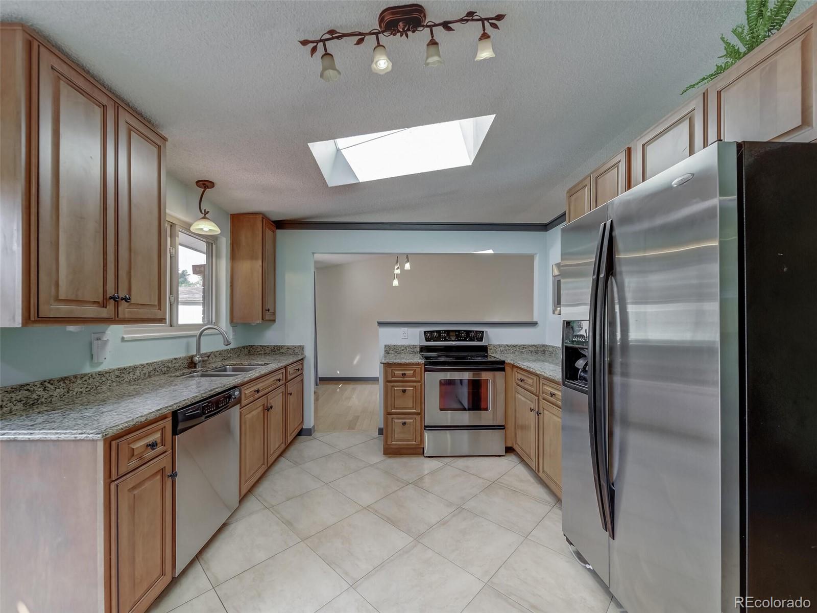6460 W 73rd Place