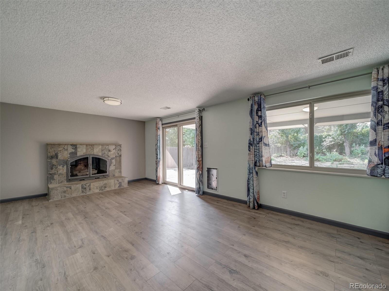 6460 W 73rd Place