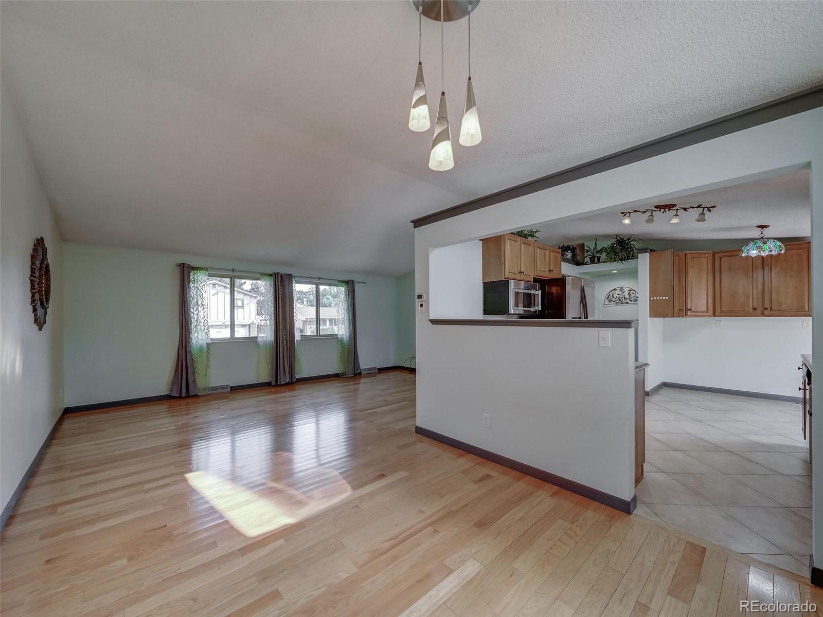 6460 W 73rd Place