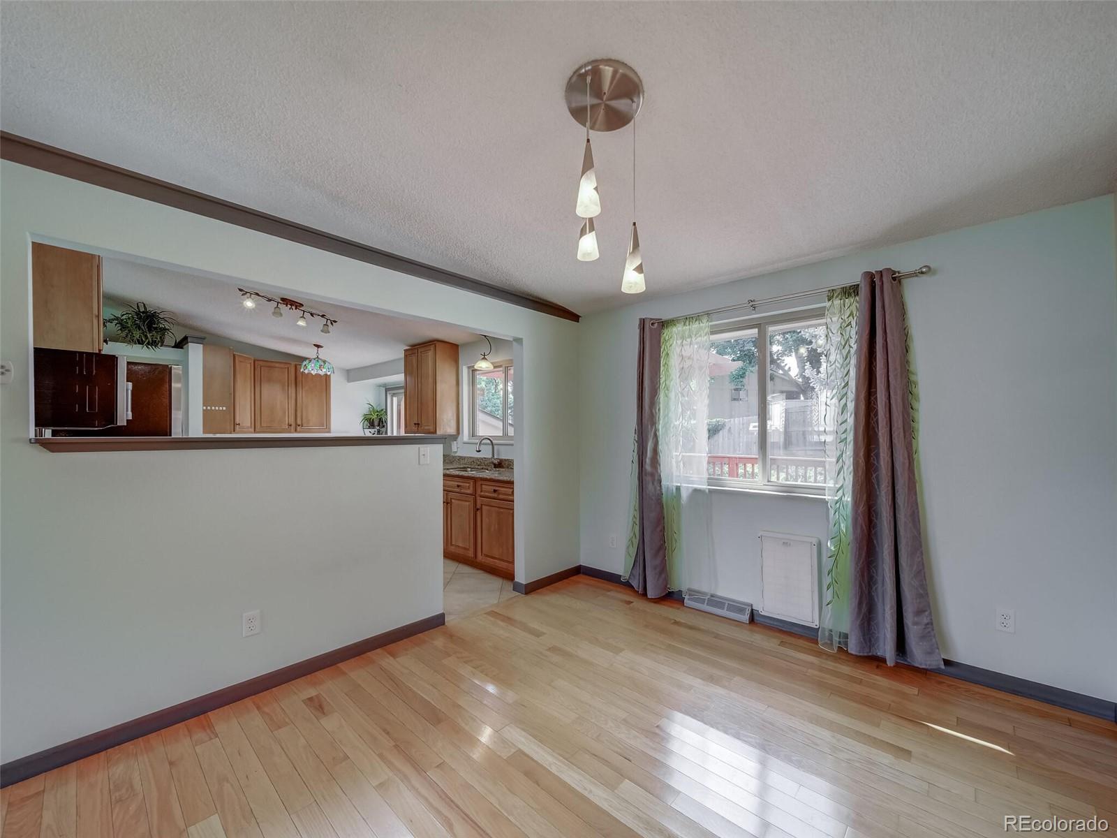 6460 W 73rd Place