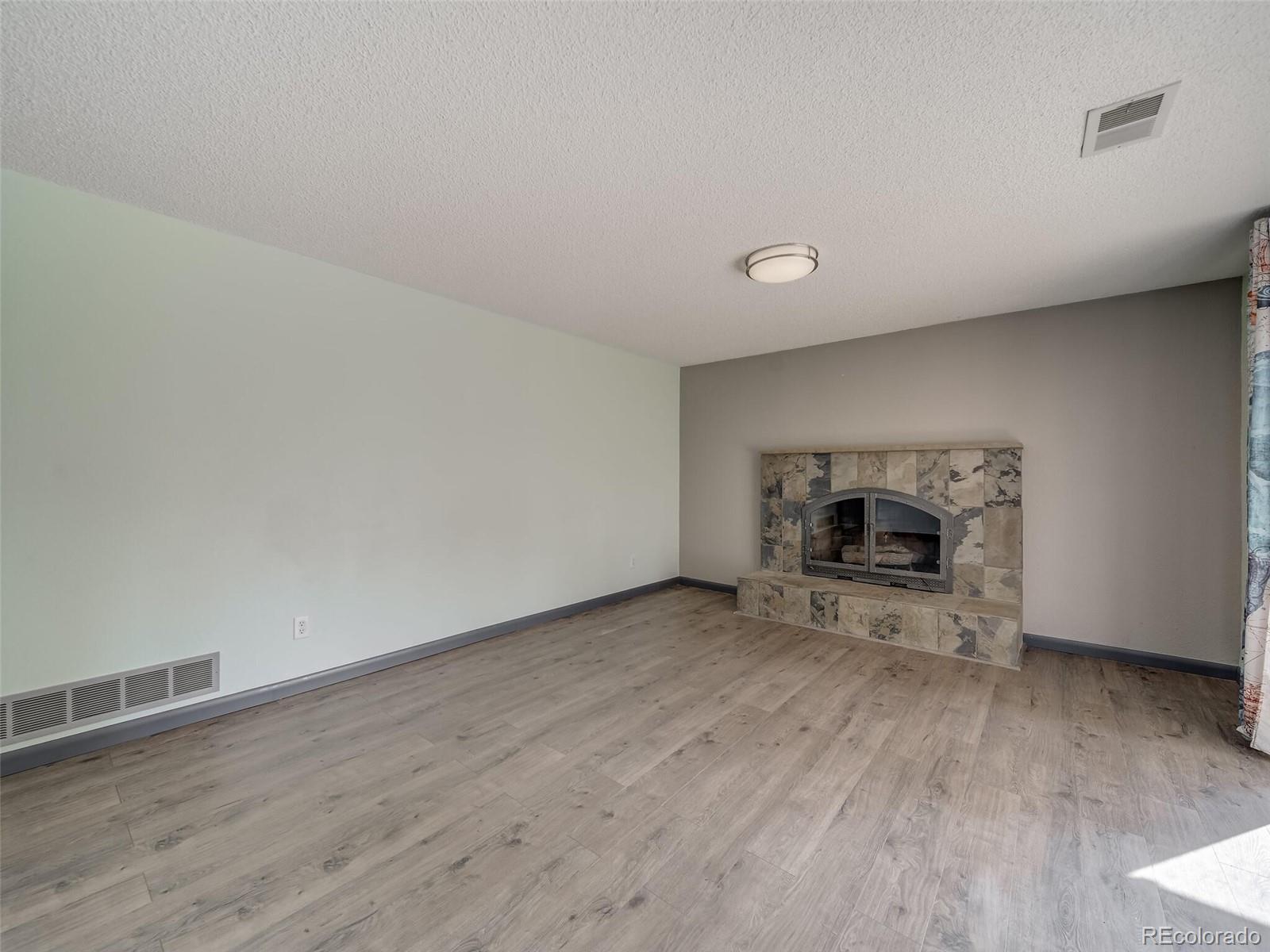 6460 W 73rd Place