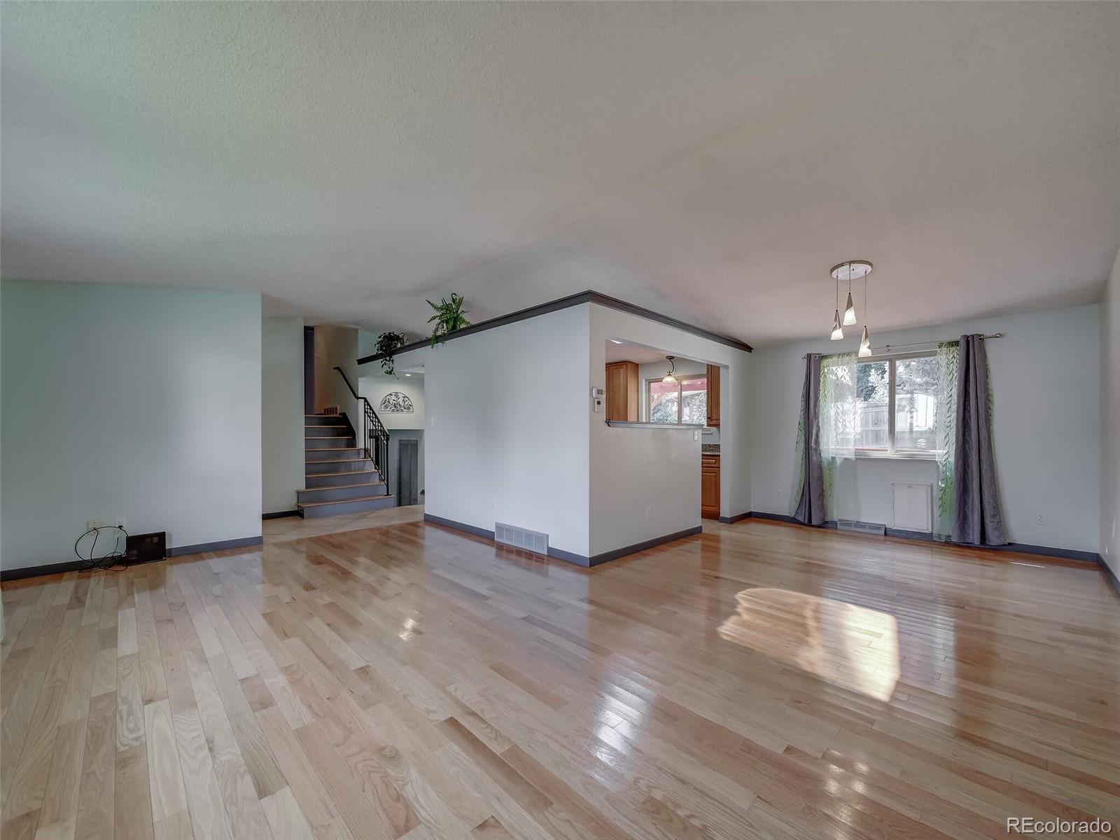 6460 W 73rd Place