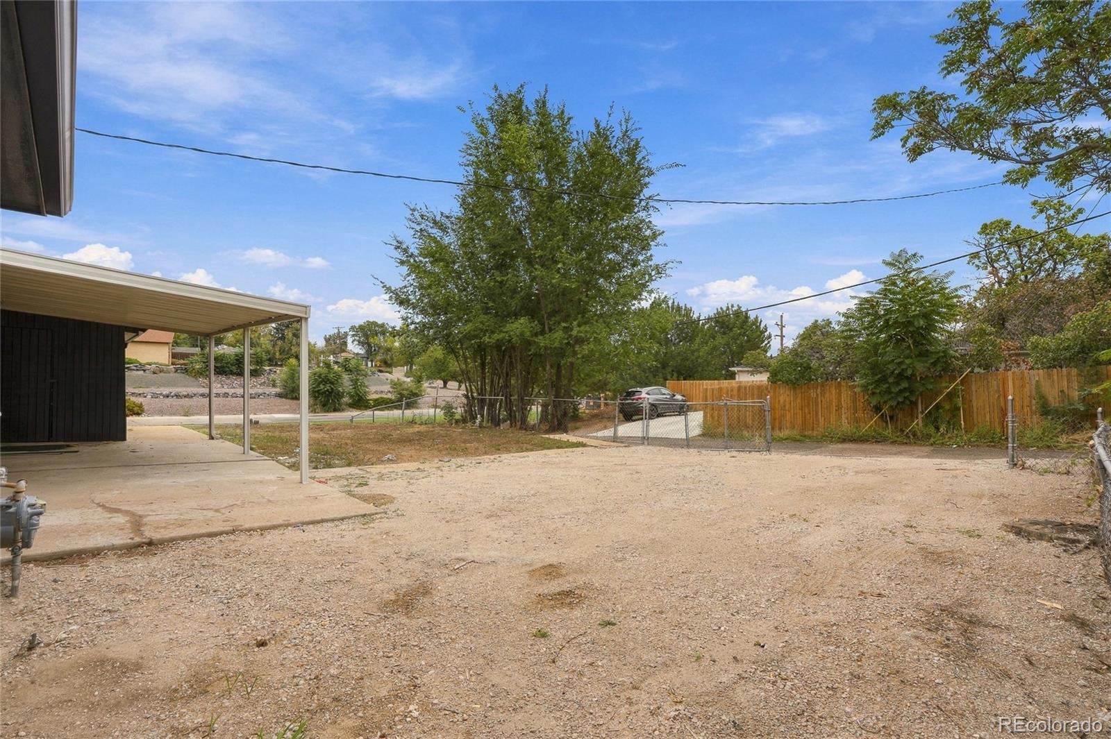 1590 Oak Place