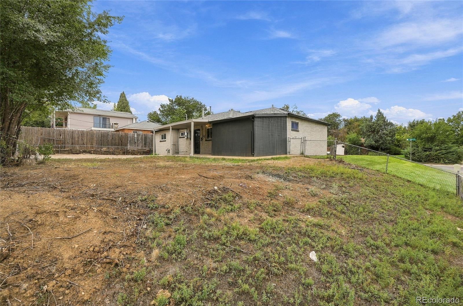 1590 Oak Place