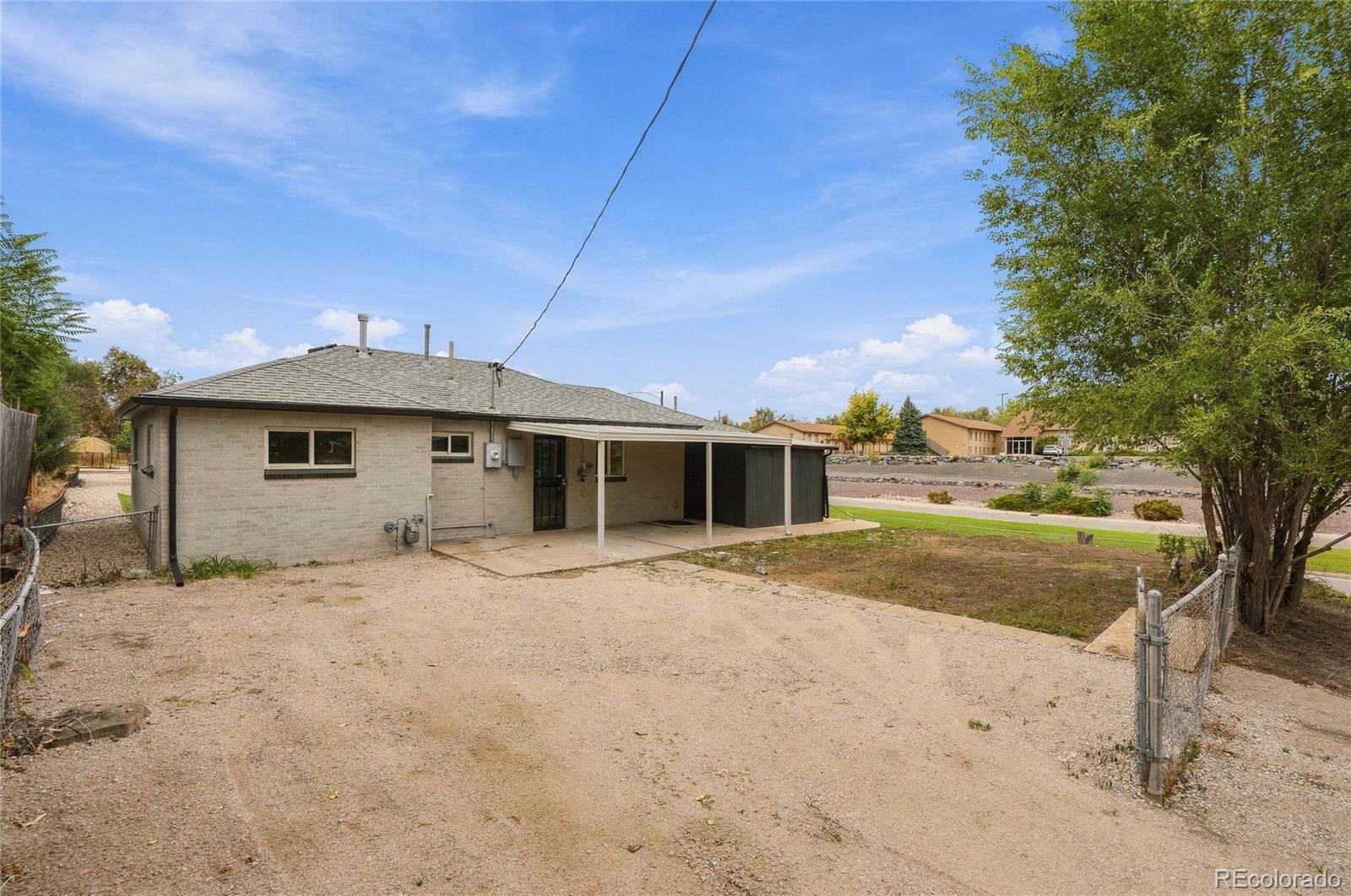1590 Oak Place